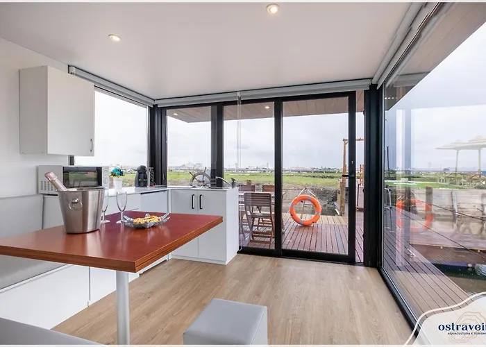 Båthotell Barcos Casa Ostraveiro