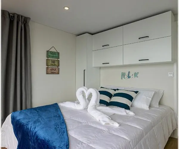 船屋 Barcos Casa Ostraveiro 阿威罗