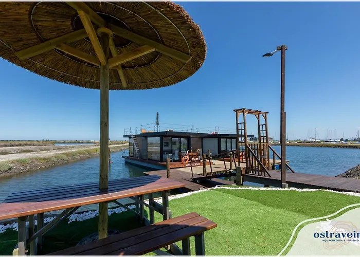 Barcos Casa Ostraveiro 阿威罗